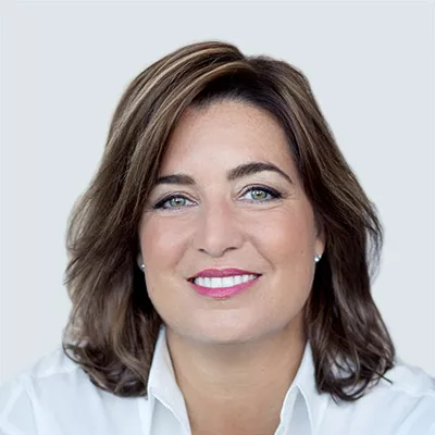 Photo of Kim Thomassin. Photo of Kim Thomassin.