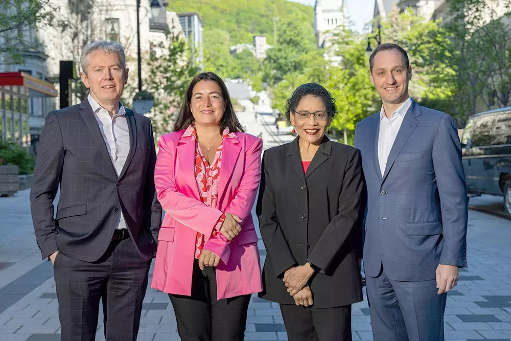 Michael Keroullé (Alstom), Kim Thomassin (CDPQ), la doyenne Yolande E. Chan (McGill) et Olivier Desmarais (Power Sustainable).