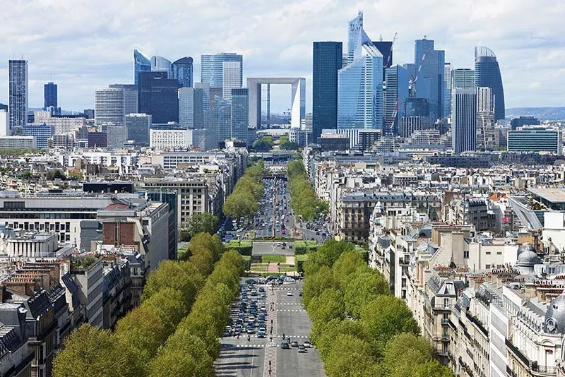 Vue aérienne du quartier de La Défense, à Paris